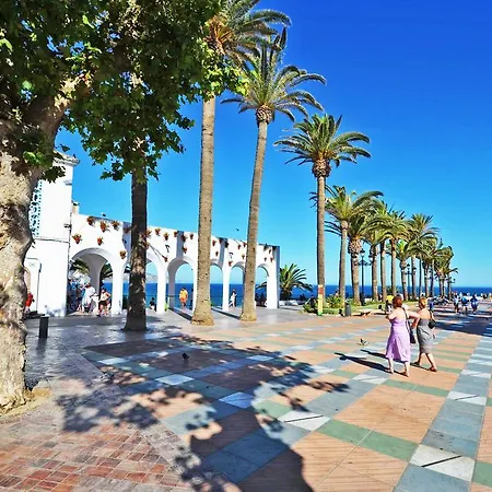 Piso Centro De Bambu Daire Nerja